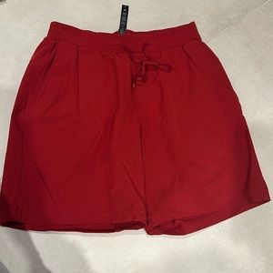 Lululemon men’s red shorts size medium Pool Short